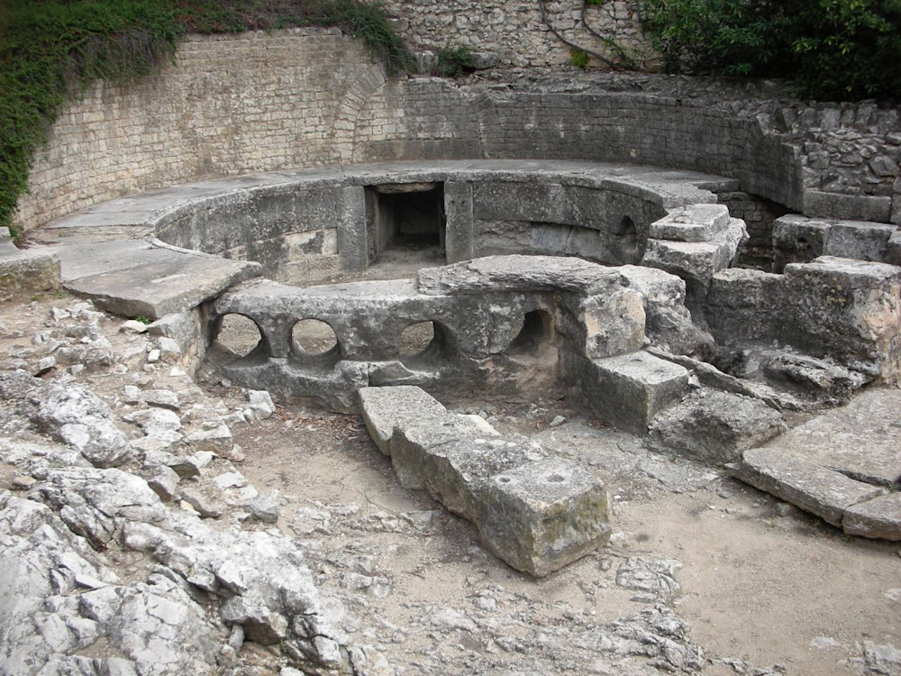The Castellum Nîmes