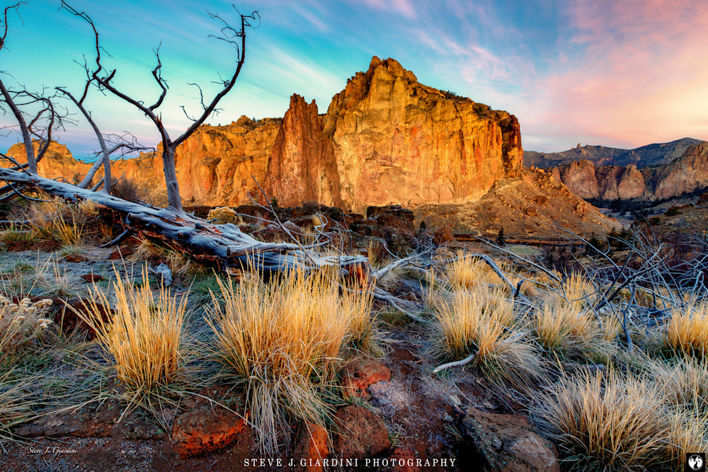Rock Wall Sunrise (131039LNND8)