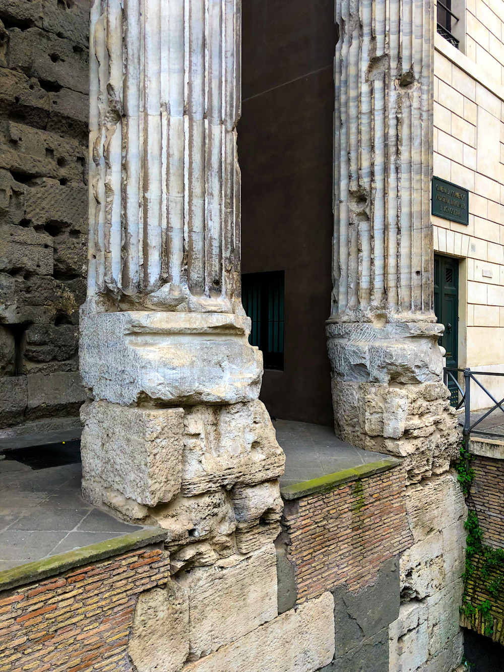 The Temple of Hadrian 04 | Kimberly Cammerata