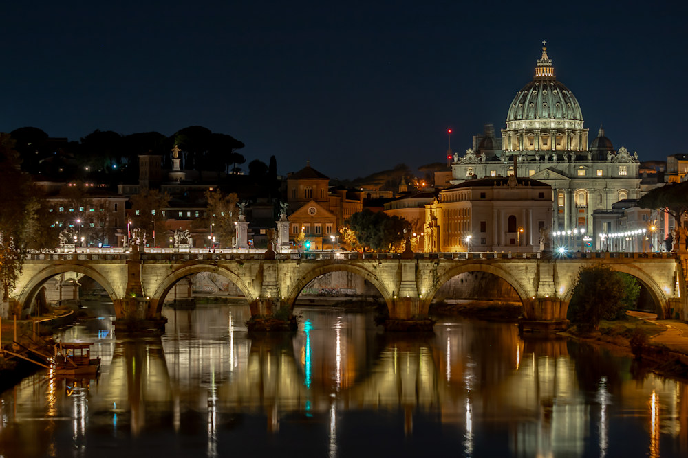 Vatican at night 