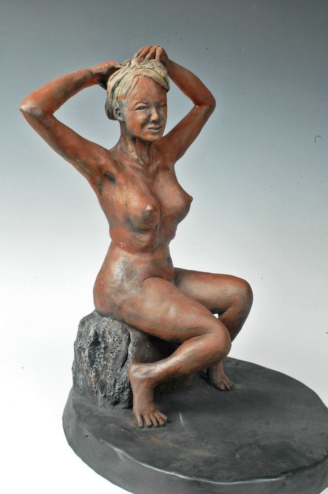 The Bather - ceramic portrait of a woman bathing by Eduardo Gomez