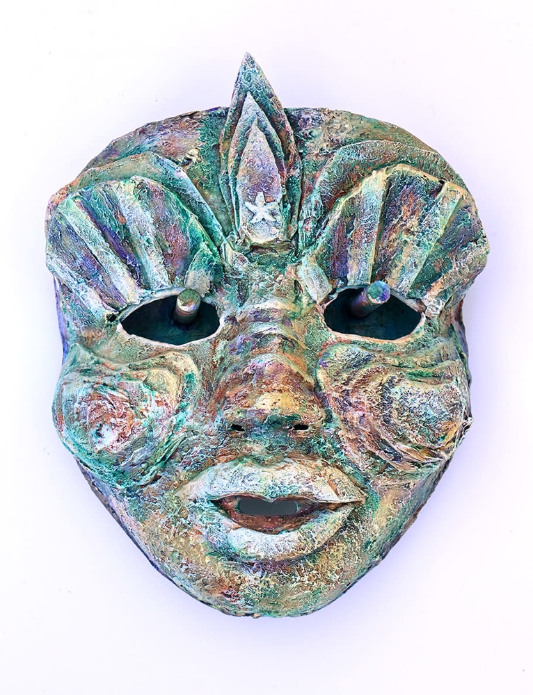 assemblage mask Deep Sea Treasure