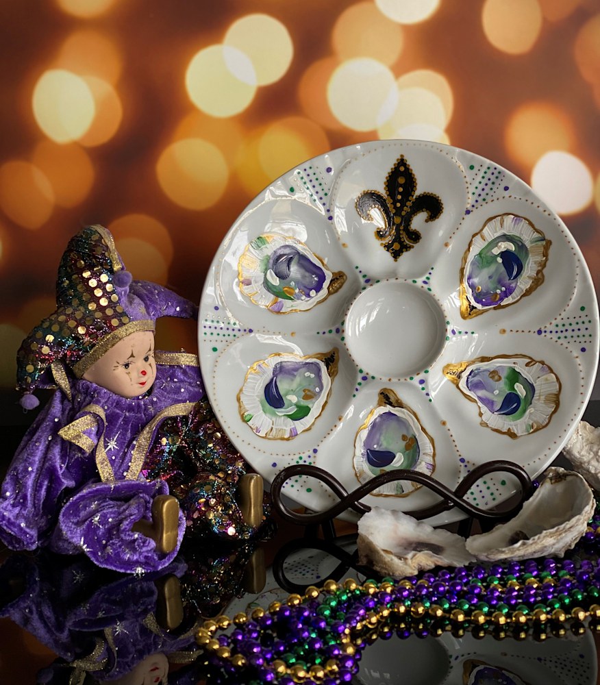 Oyster Plate Mardi Gras Dots