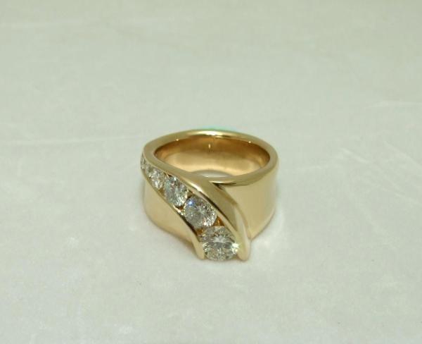 14KY   Chanel set Diamond Ring