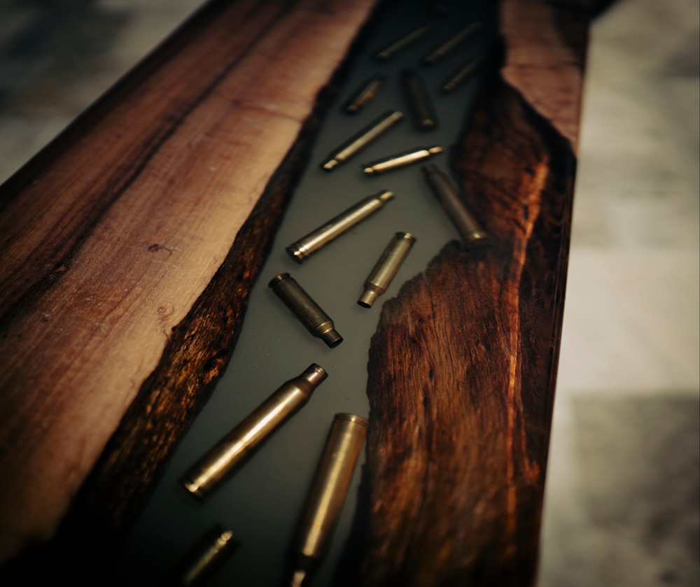 brass table 03