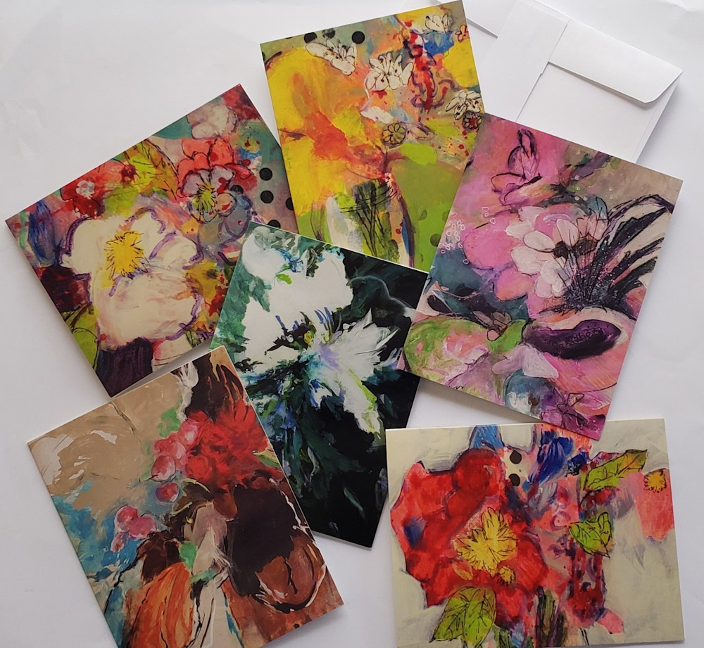 Notecards   set 0f 6 different prints wt envelopes