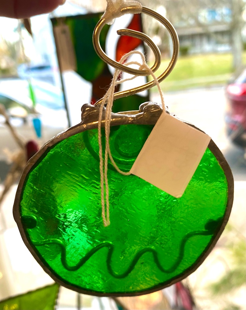 ornament back green