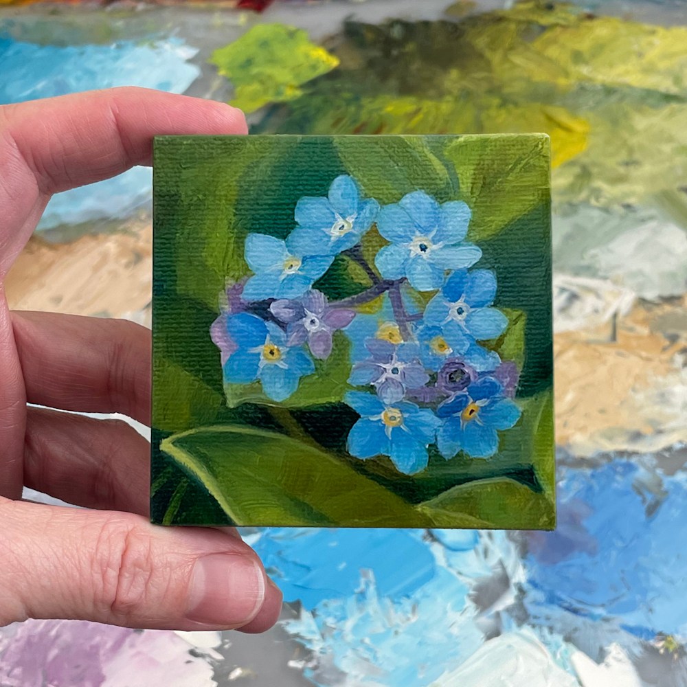 Forgetmenot in hand