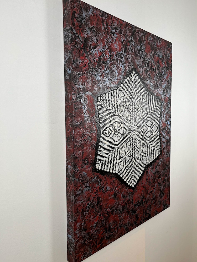 Bordeaux Crochet Angle  Vertical
