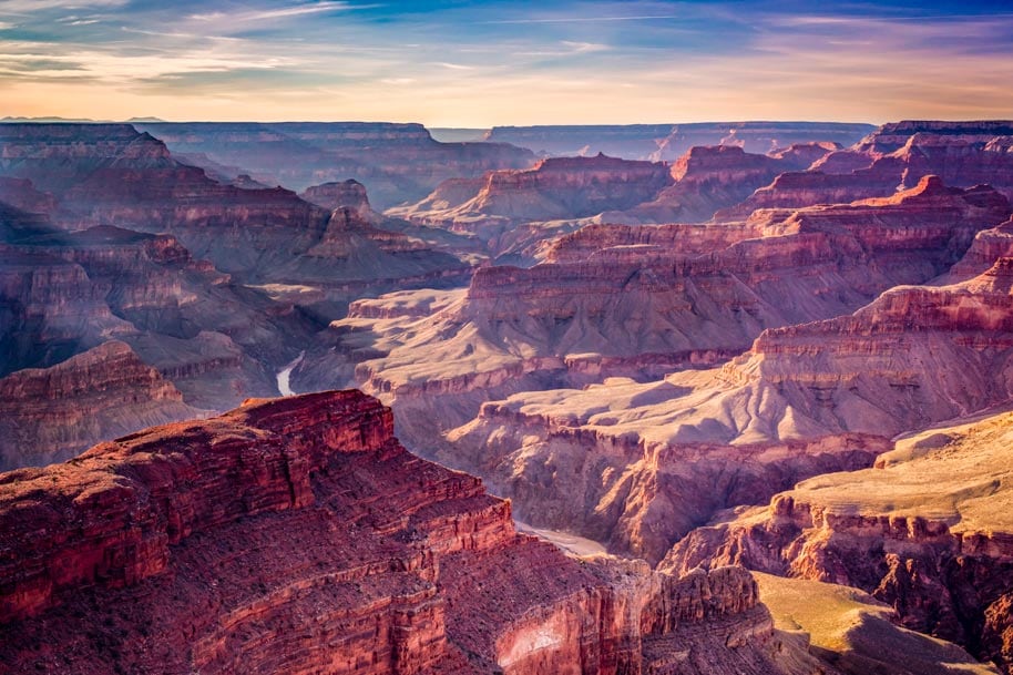 Landscape photograph of the Grand Canyon from Hopi point at sunset by Thomas Watkins