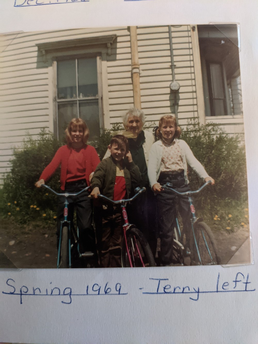 1969 Kids with bikes