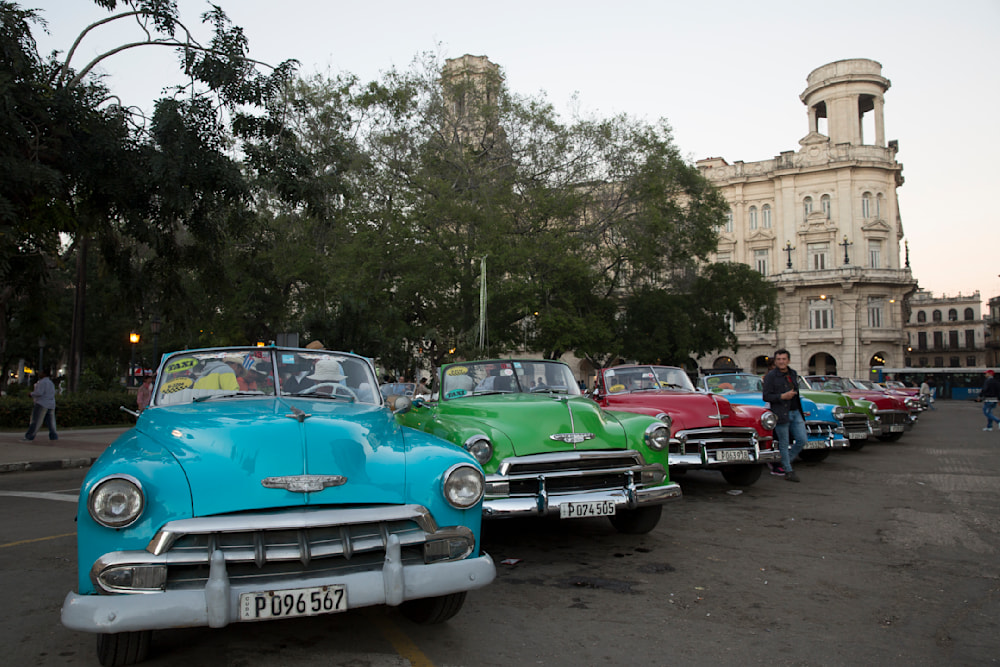 Vinales Cuba images of beautiful antique cars proudly on display
