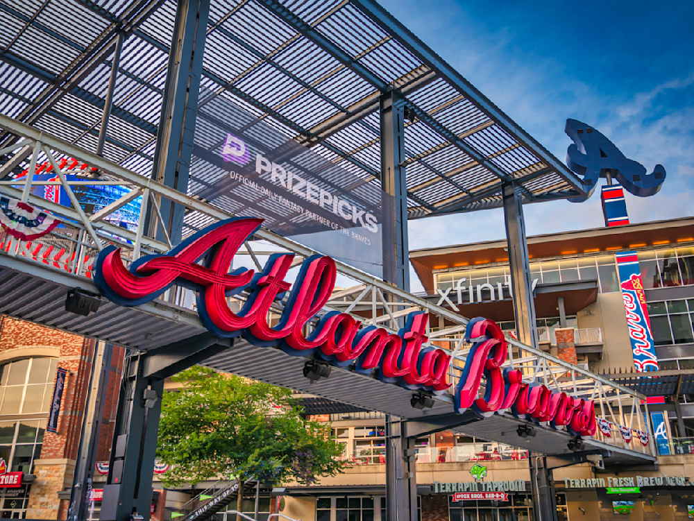 An Atlanta photographer's photo of the Atlanta Braves sign