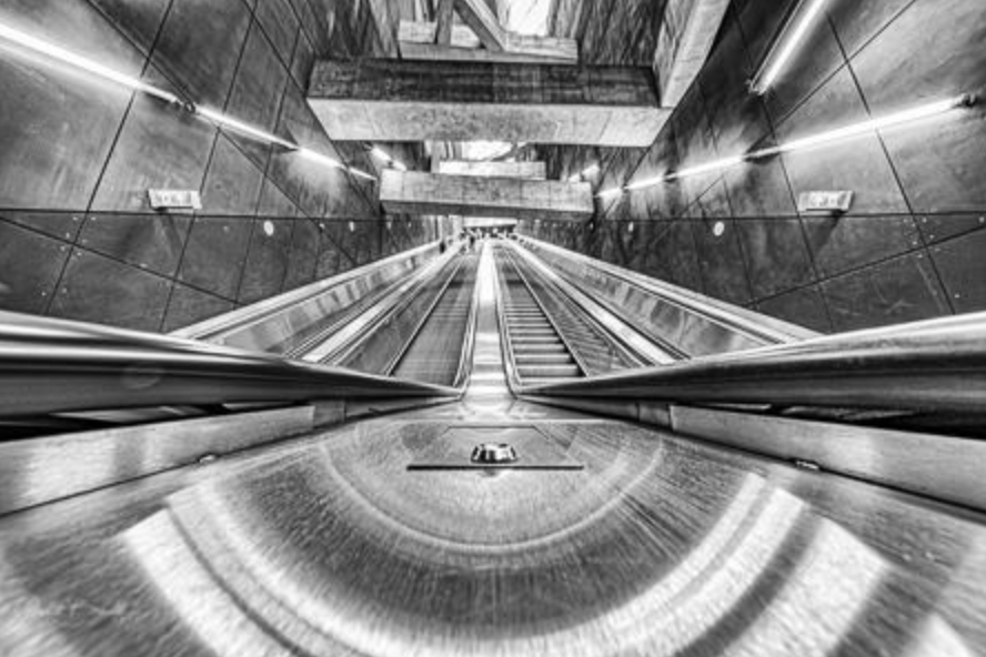 B&W Budapest Metro