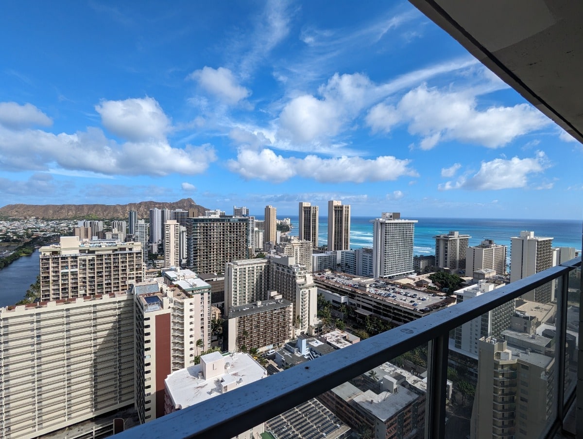 Waikiki ocean view room for rent 1 