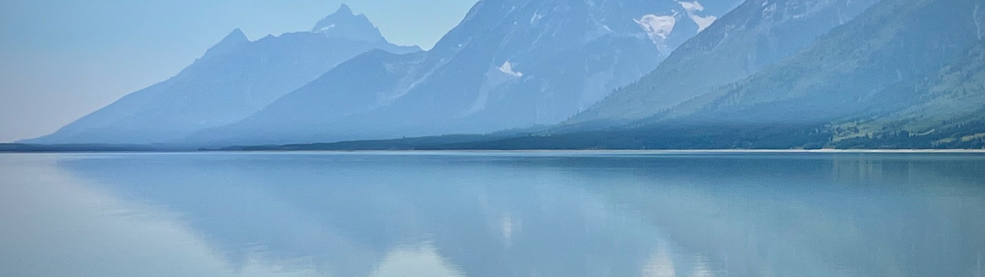 
        <div class='title'>
          Grand Tetons Jackson Lake reflection
        </div>
       
        <div class='description'>
          
        </div>
      
