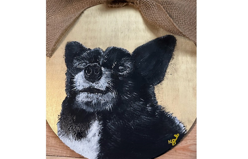 
        <div class='title'>
          Chiqui
        </div>
       
        <div class='description'>
          Commisioned painting
        </div>
      