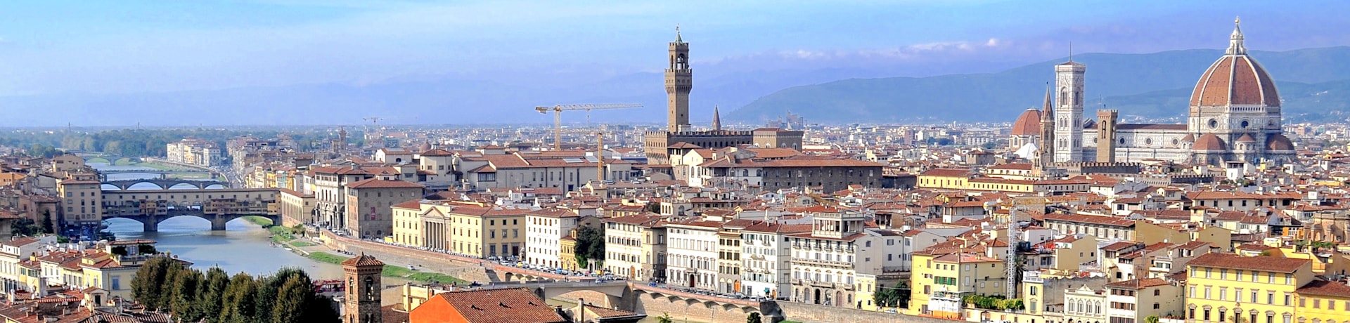 
        <div class='title'>
          Florence Piazzale Michelangelo 2010
        </div>
       
        <div class='description'>
          
        </div>
      