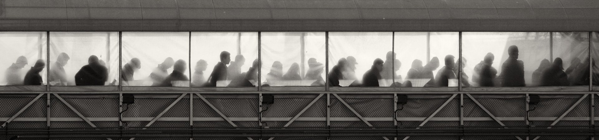 
        <div class='title'>
          Mourning Commute 32 whpl22
        </div>
       
        <div class='description'>
          
        </div>
      