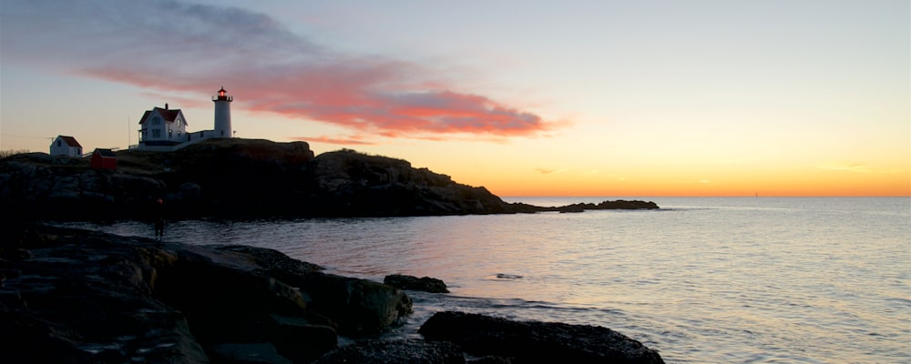 
        <div class='title'>
          Sunrise behind the Nubble Light
        </div>
       
        <div class='description'>
          
        </div>
      