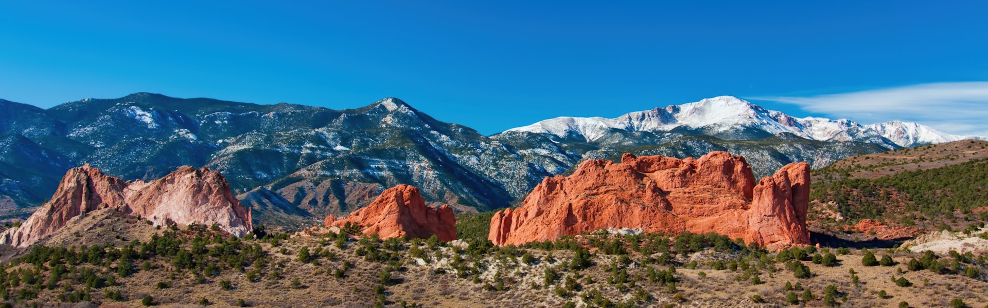 
        <div class='title'>
          Tyler Grundvig Kissing Camels And Pikes Peak
        </div>
       
        <div class='description'>
          
        </div>
      