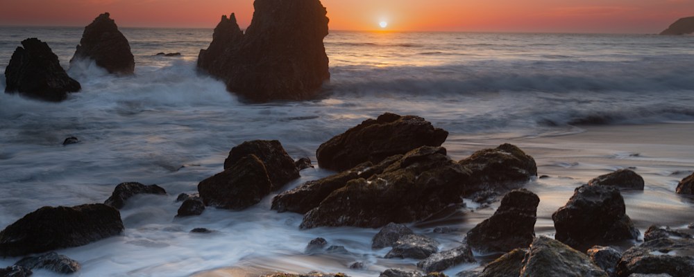 
        <div class='title'>
          Kevin Kelly Marin Coast Sunset3
        </div>
       
        <div class='description'>
          
        </div>
      