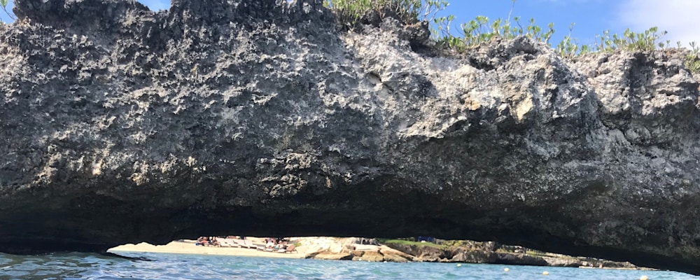 
        <div class='title'>
          natural bridge in jamaica
        </div>
       
        <div class='description'>
          
        </div>
      
