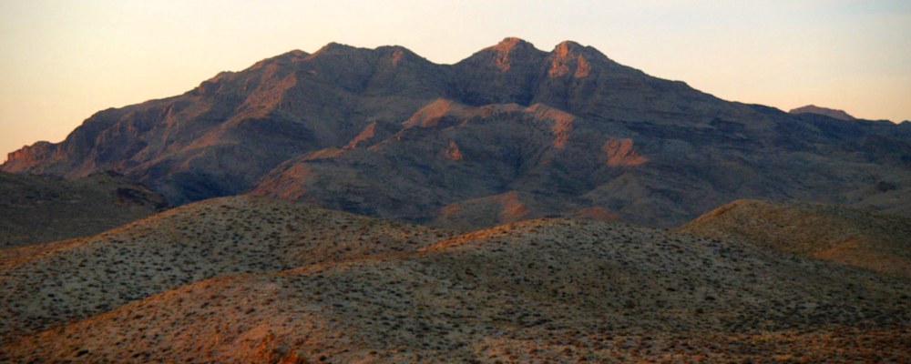 
        <div class='title'>
          composition no
        </div>
       
        <div class='description'>
          
        </div>
      