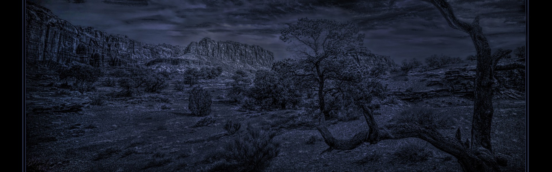 
        <div class='title'>
          Glen Ricks   Moon Light View
        </div>
       
        <div class='description'>
          
        </div>
      