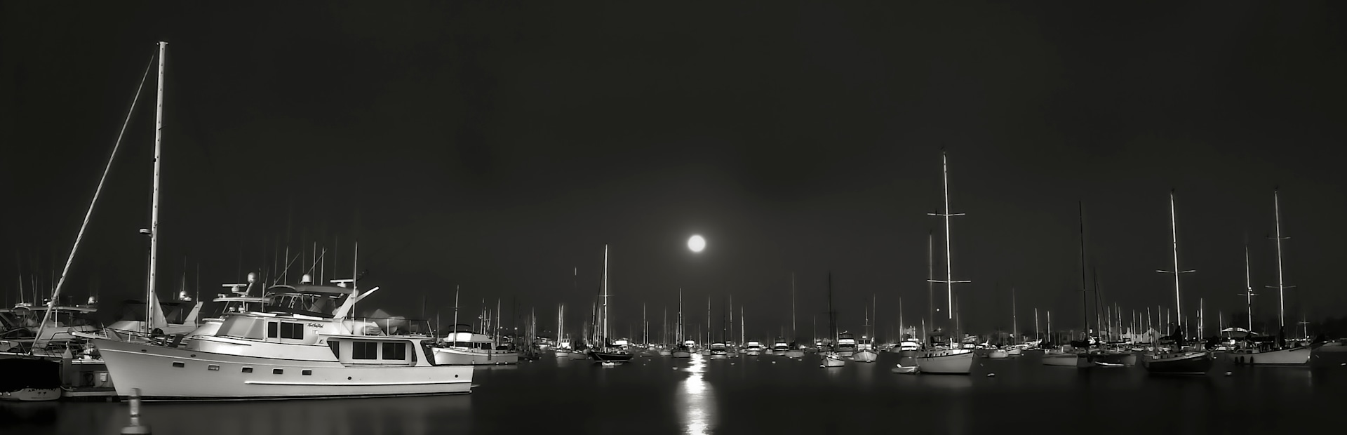 
        <div class='title'>
          Moon Over Newport Beach Harbor Edit Edit Edit Edit 1 copy
        </div>
       
        <div class='description'>
          
        </div>
      