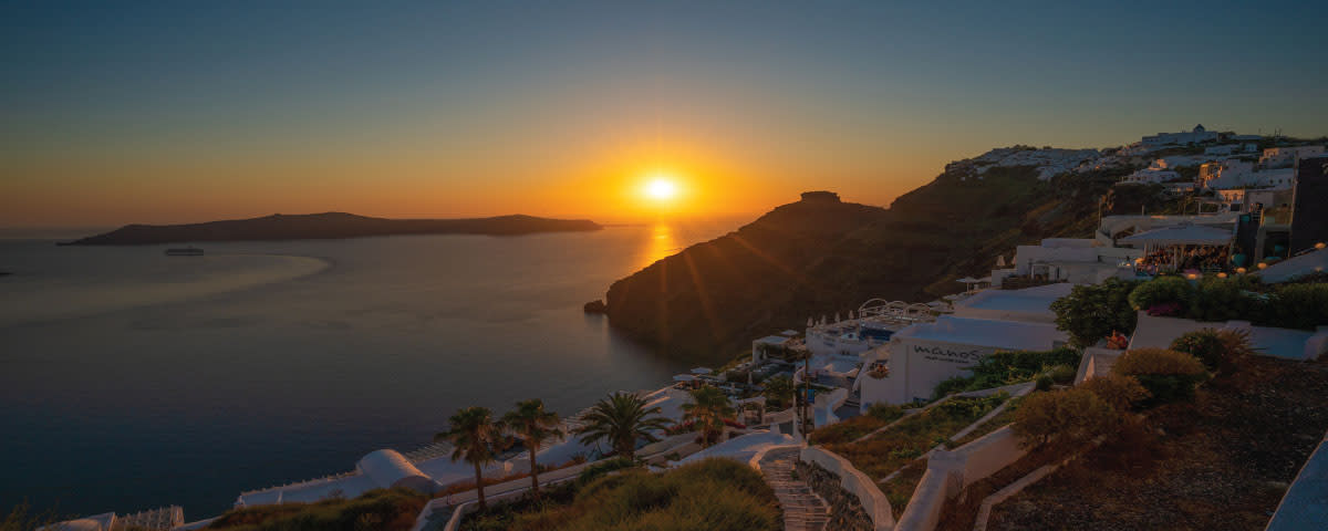 
        <div class='title'>
          A Villacis   Santorini Sunset LR
        </div>
       
        <div class='description'>
          
        </div>
      
