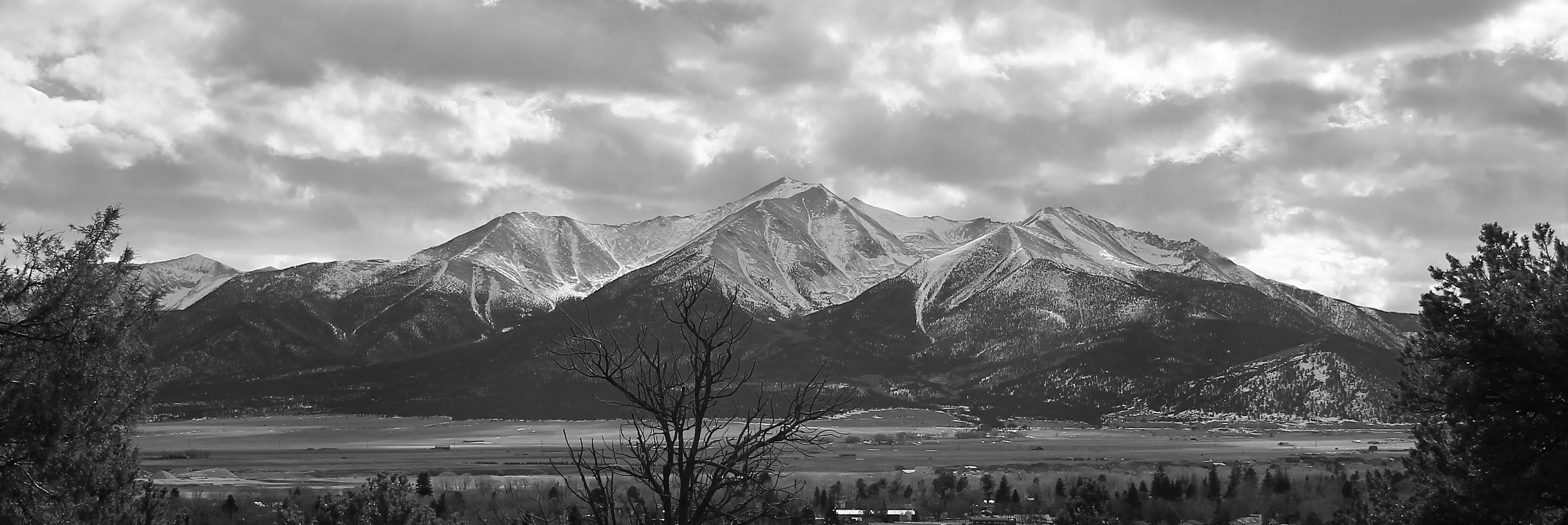 
        <div class='title'>
          Mt Princeton B&W banner
        </div>
       