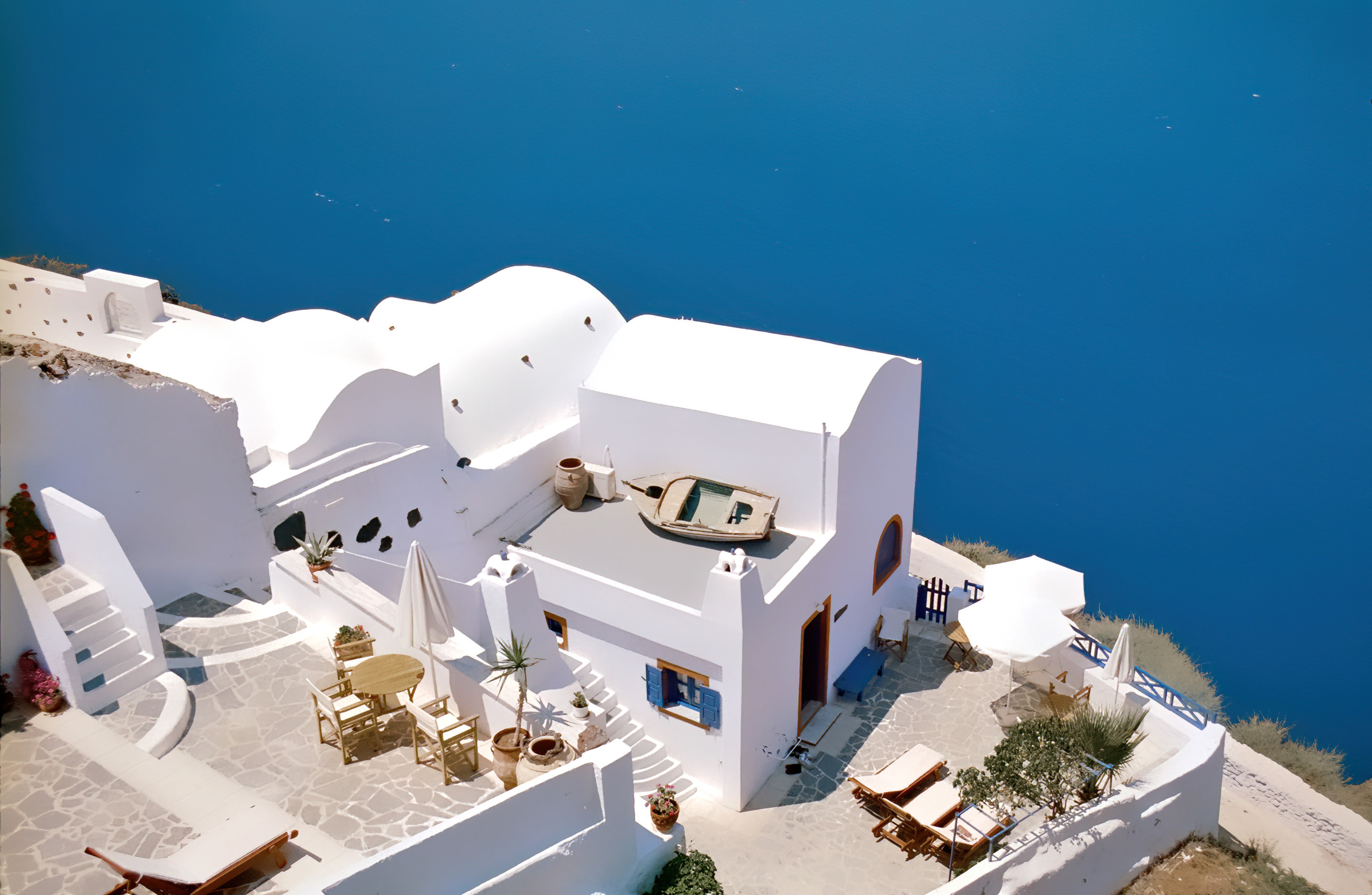 
        <div class='title'>
          Home In Santorini
        </div>
       