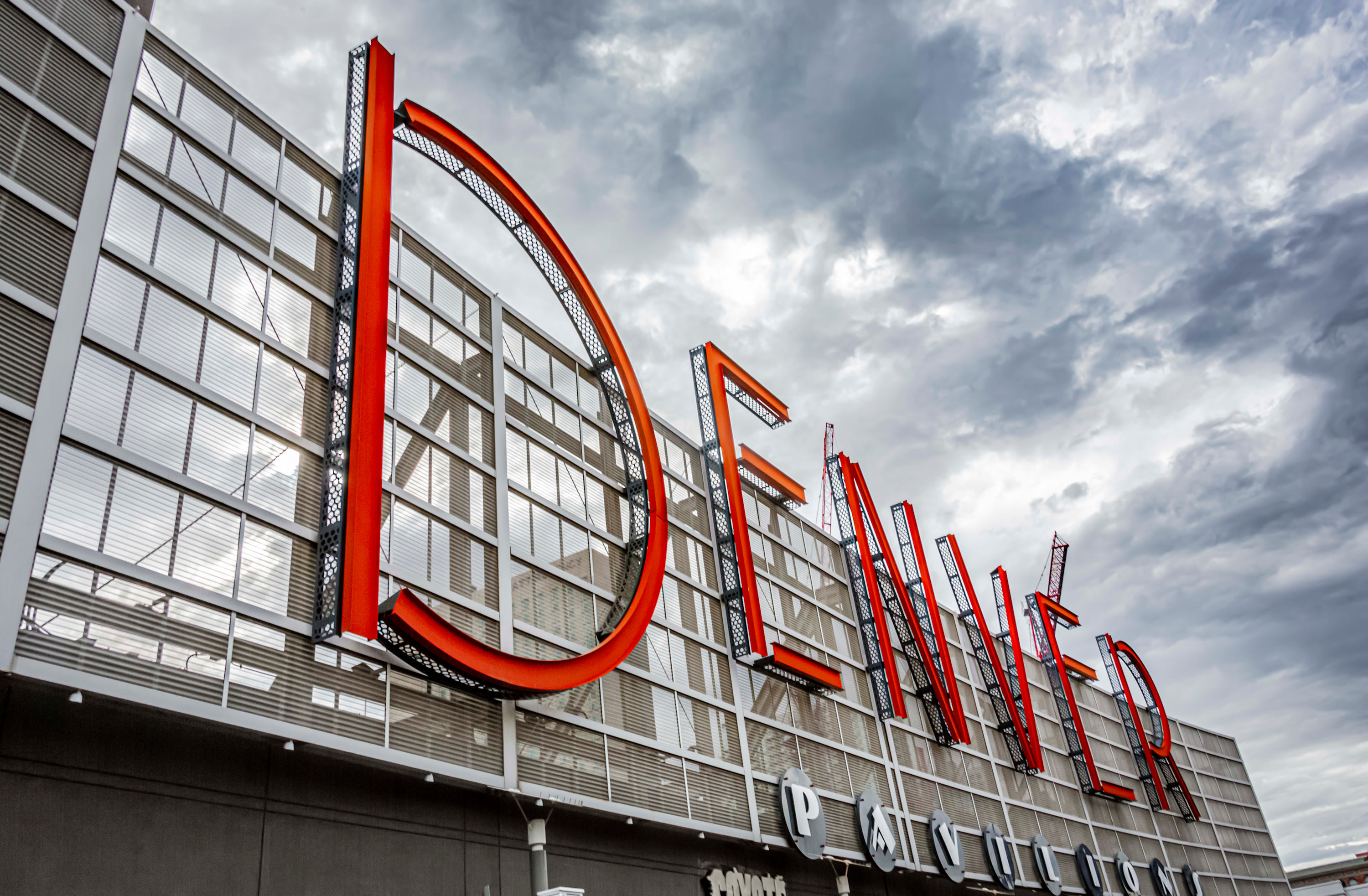 
        <div class='title'>
          Denver sign 10MB
        </div>
       