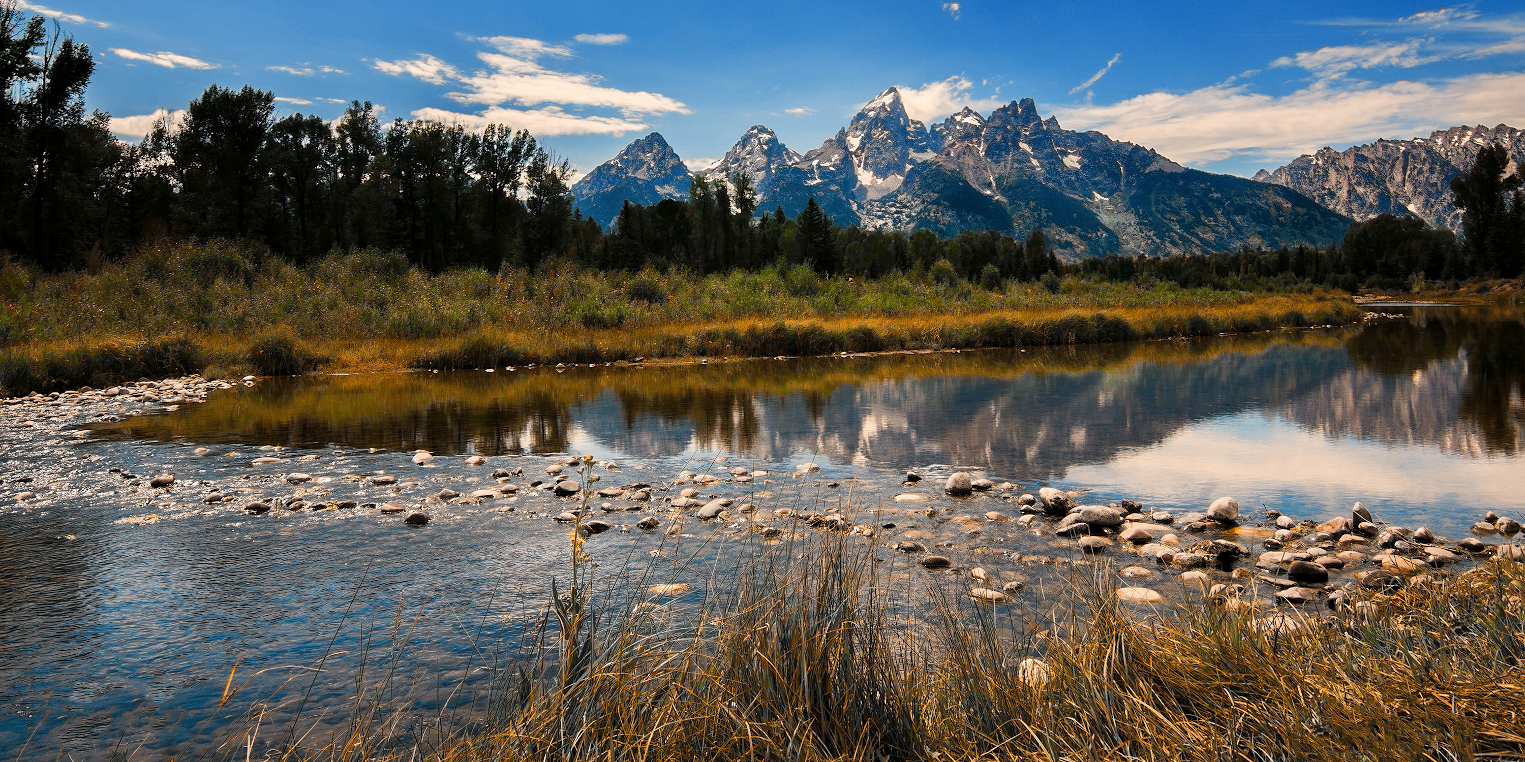 
        <div class='title'>
          Reflections of The Tetons
        </div>
       