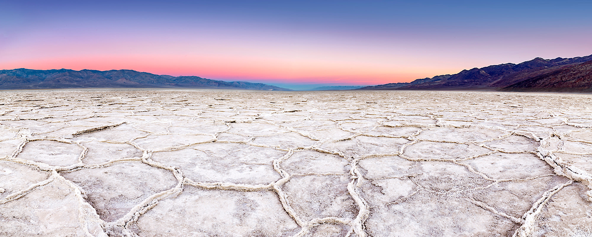 
        <div class='title'>
          small2 Badwater Basin Pano
        </div>
       