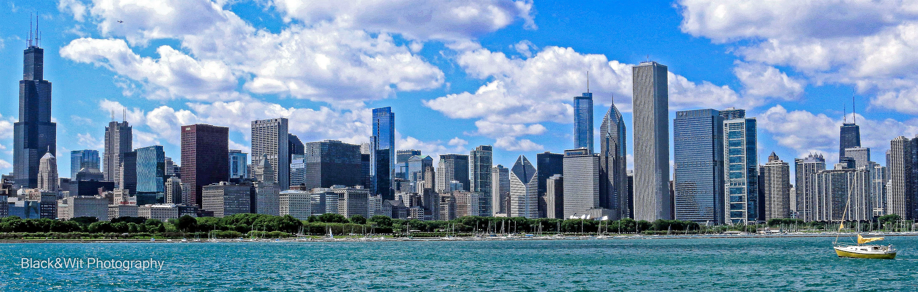 
        <div class='title'>
          Chicago Skyline hjfqsc
        </div>
       
        <div class='description'>
          
        </div>
      