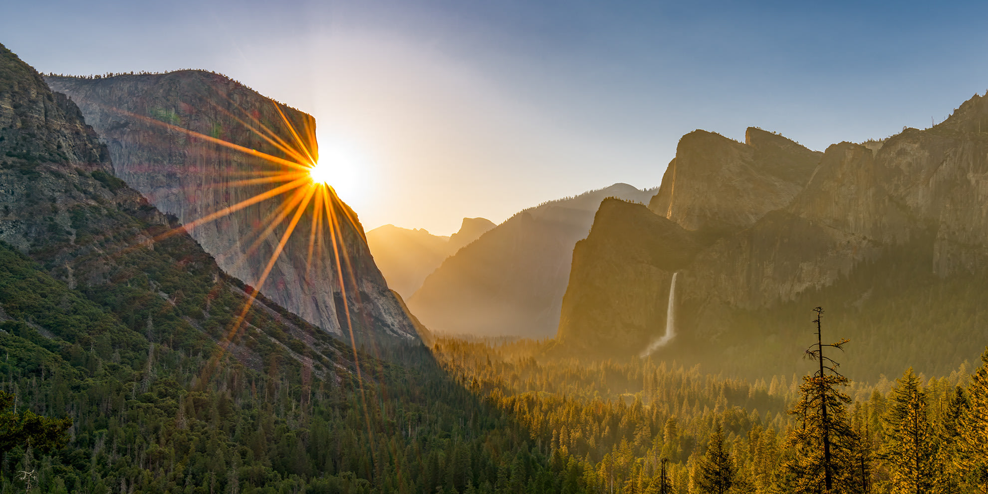 
        <div class='title'>
          20230626 062904 Tunnel View Sunrise 03 tuPc2s
        </div>
       