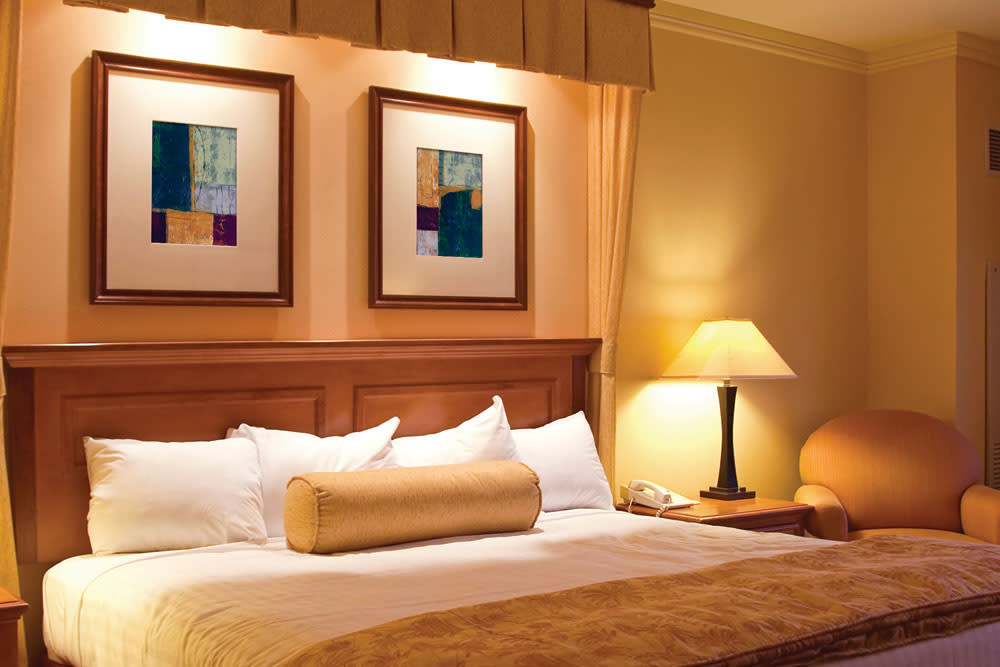 
        <div class='title'>
          KME-18-19-hotelRoom-qxdsdf
        </div>
       