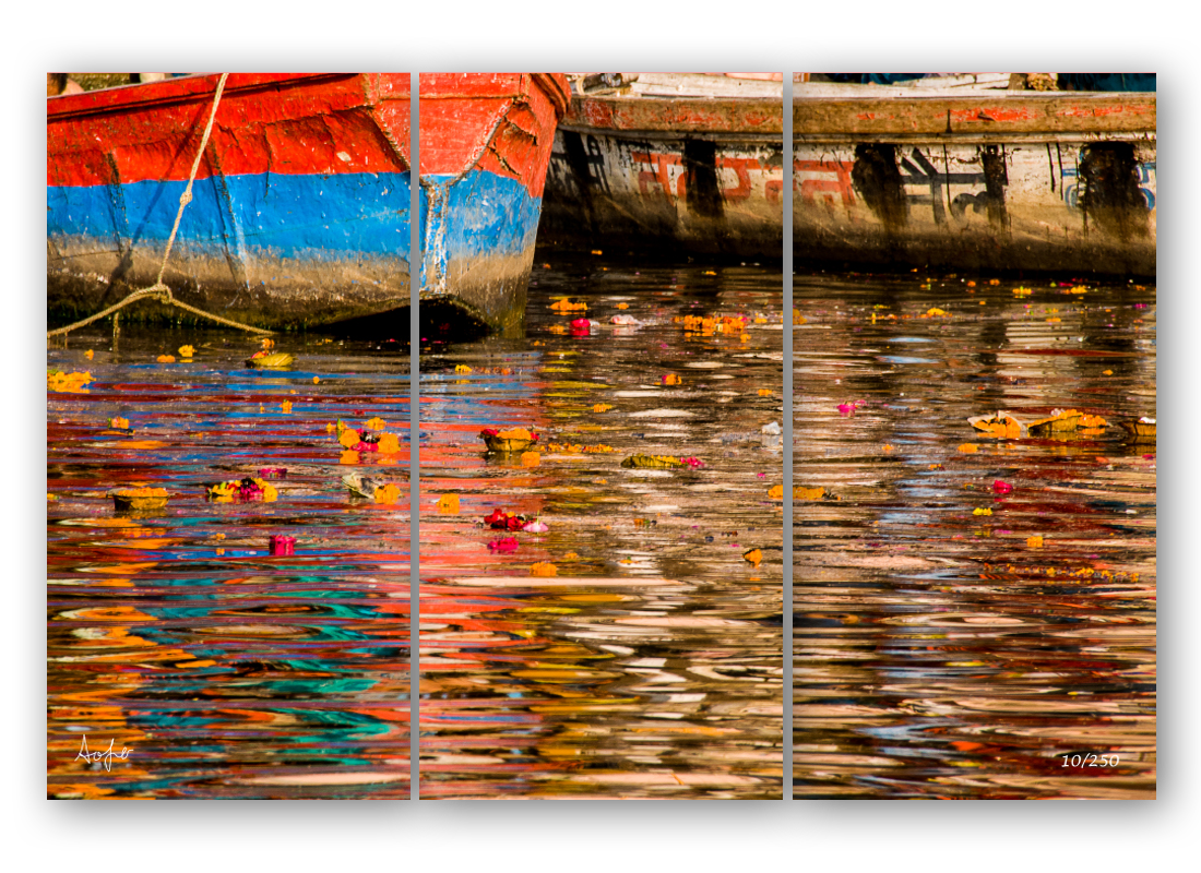 Triptych ganges reflection ftjtuz