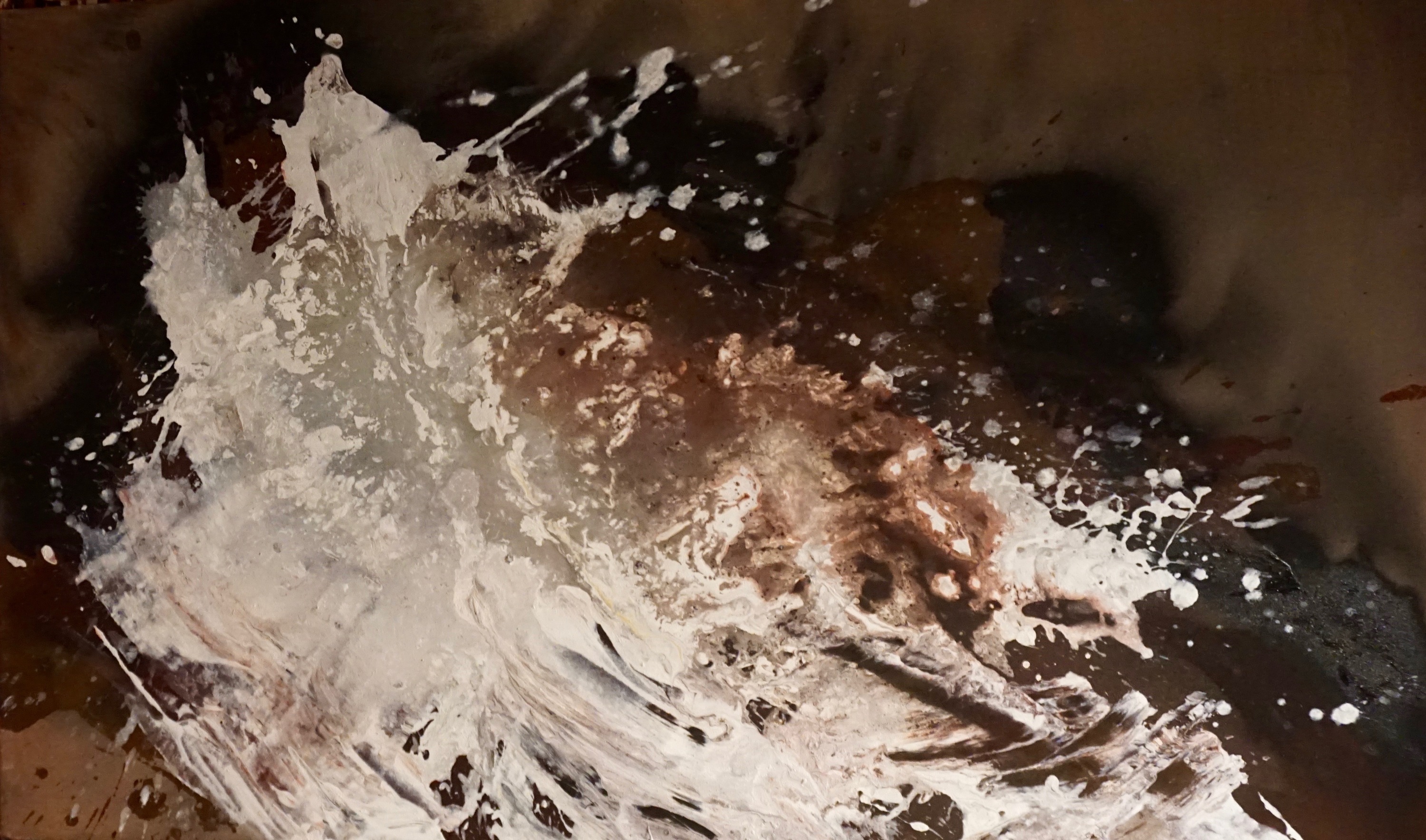 Expressionistic wave arjtr6