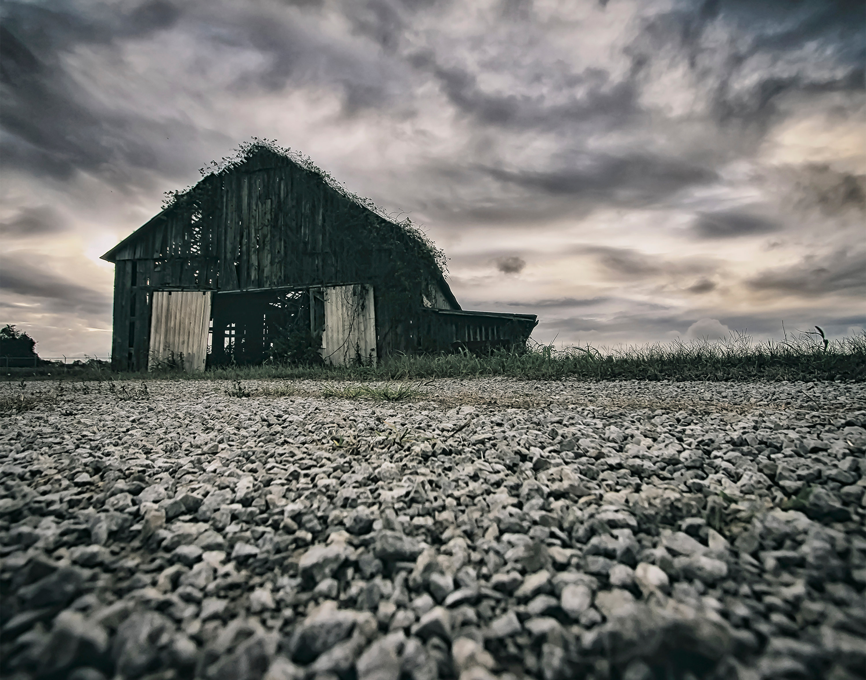 Barn11x14canonsemigloss f05gxr