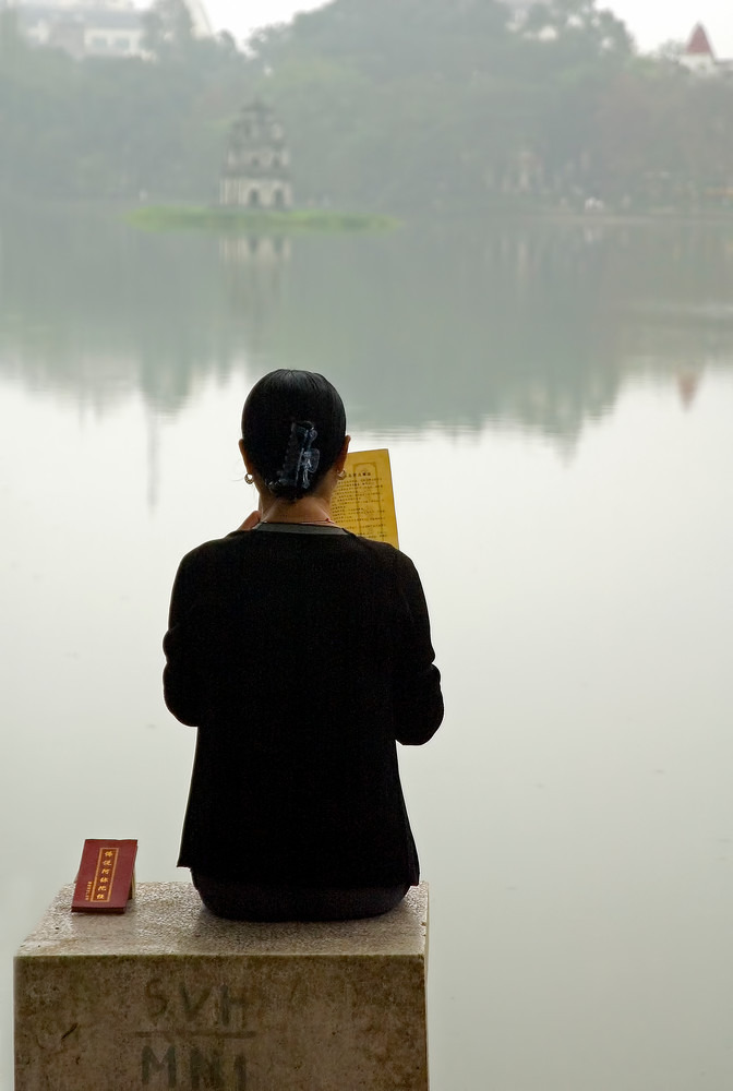 Felice willat   hanoi prayers box9cy i2yxzt