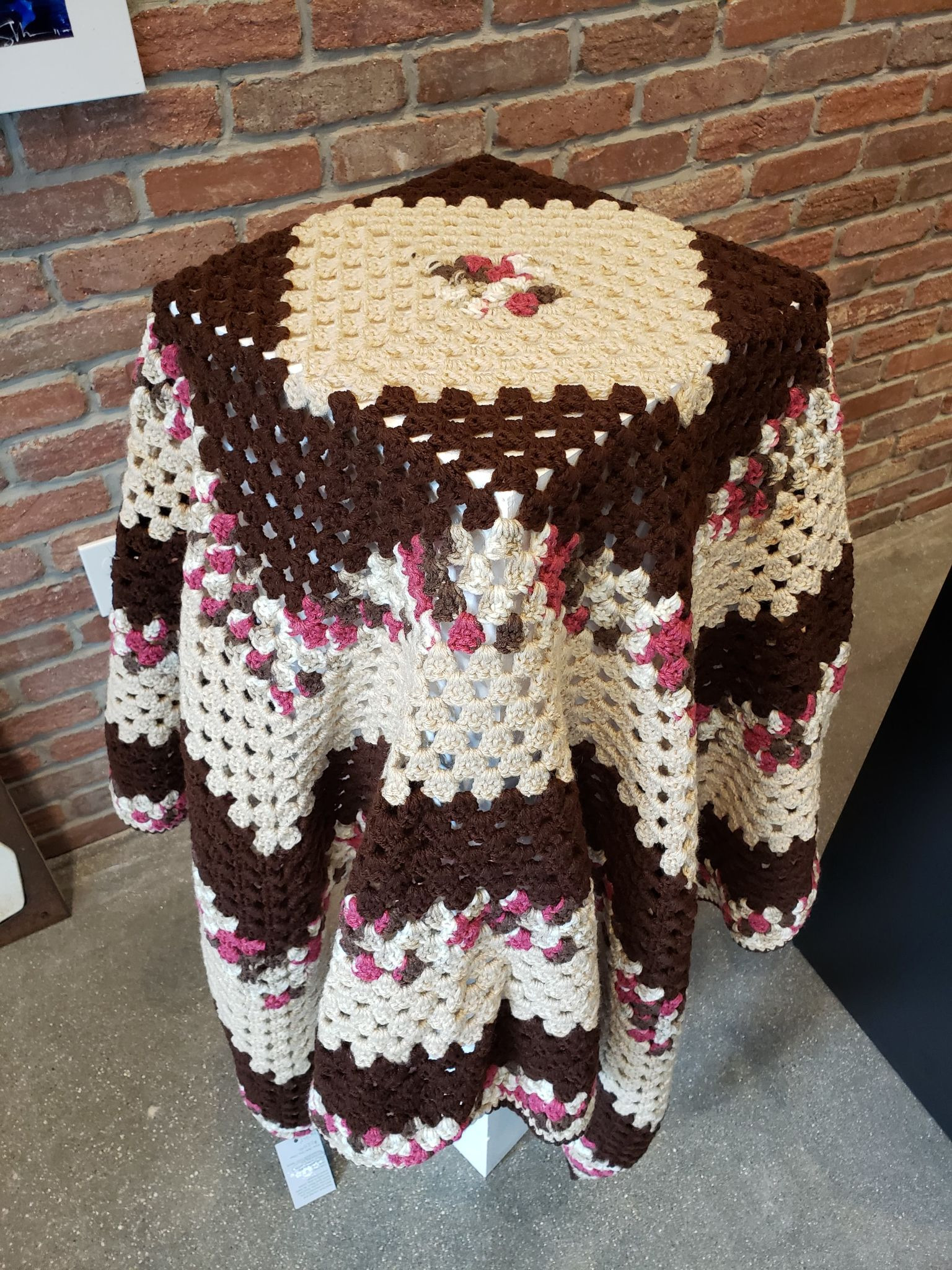 Hand crocheted quilt brown u4wdv2