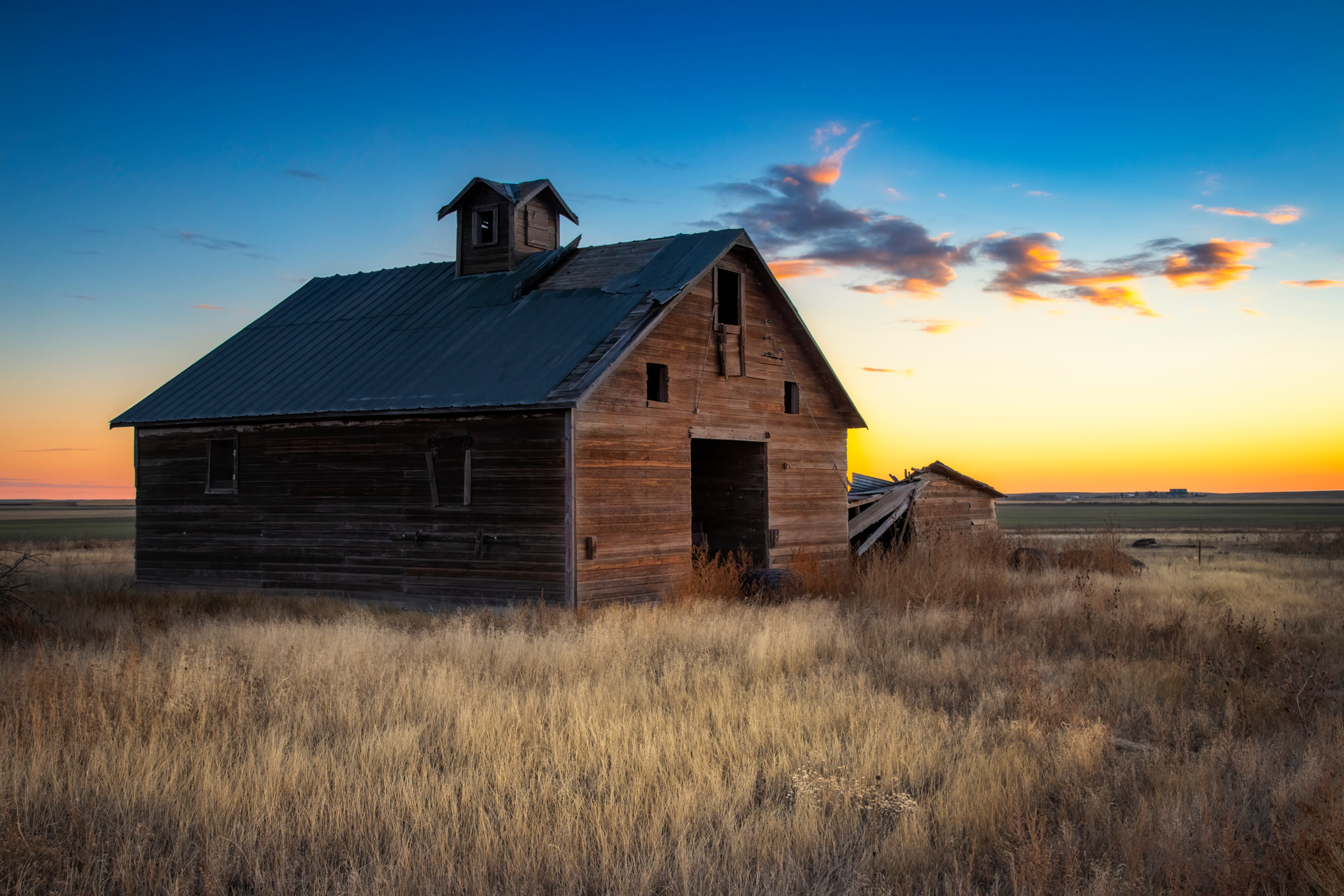 Andy crawford photography sunrise at the barn   signed edition z4ez9y