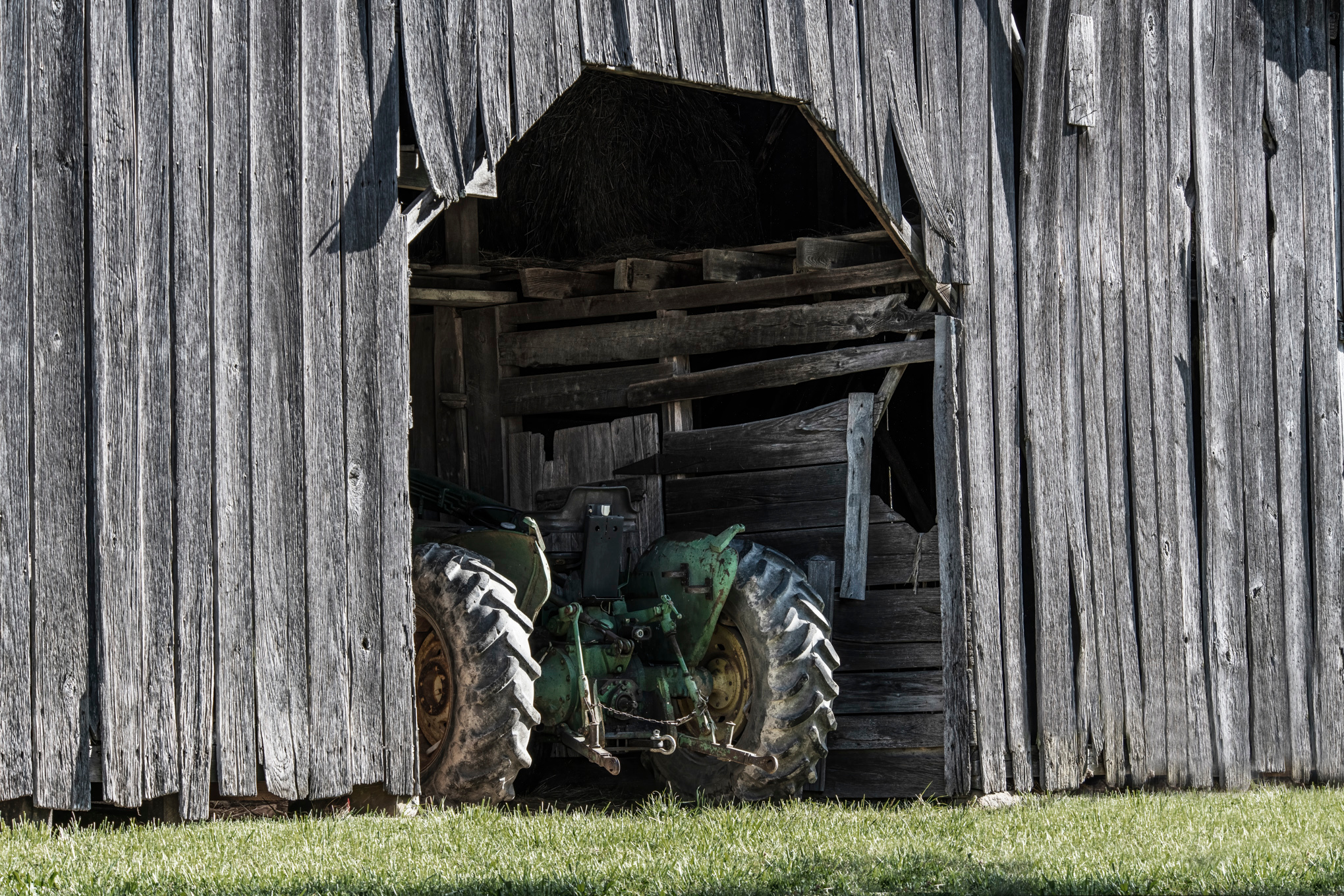 Andy crawford photography barn kept john deere   signed edition gftuqx