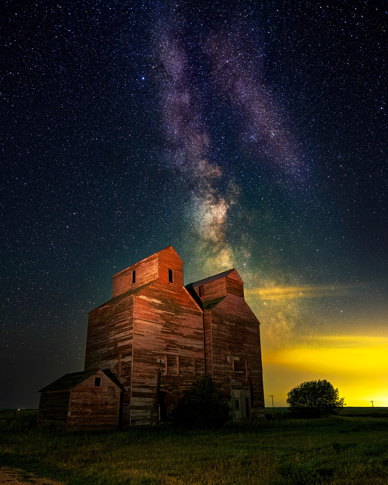 Andy crawford photography milky way over grain elevator   signed edition ovmsgf