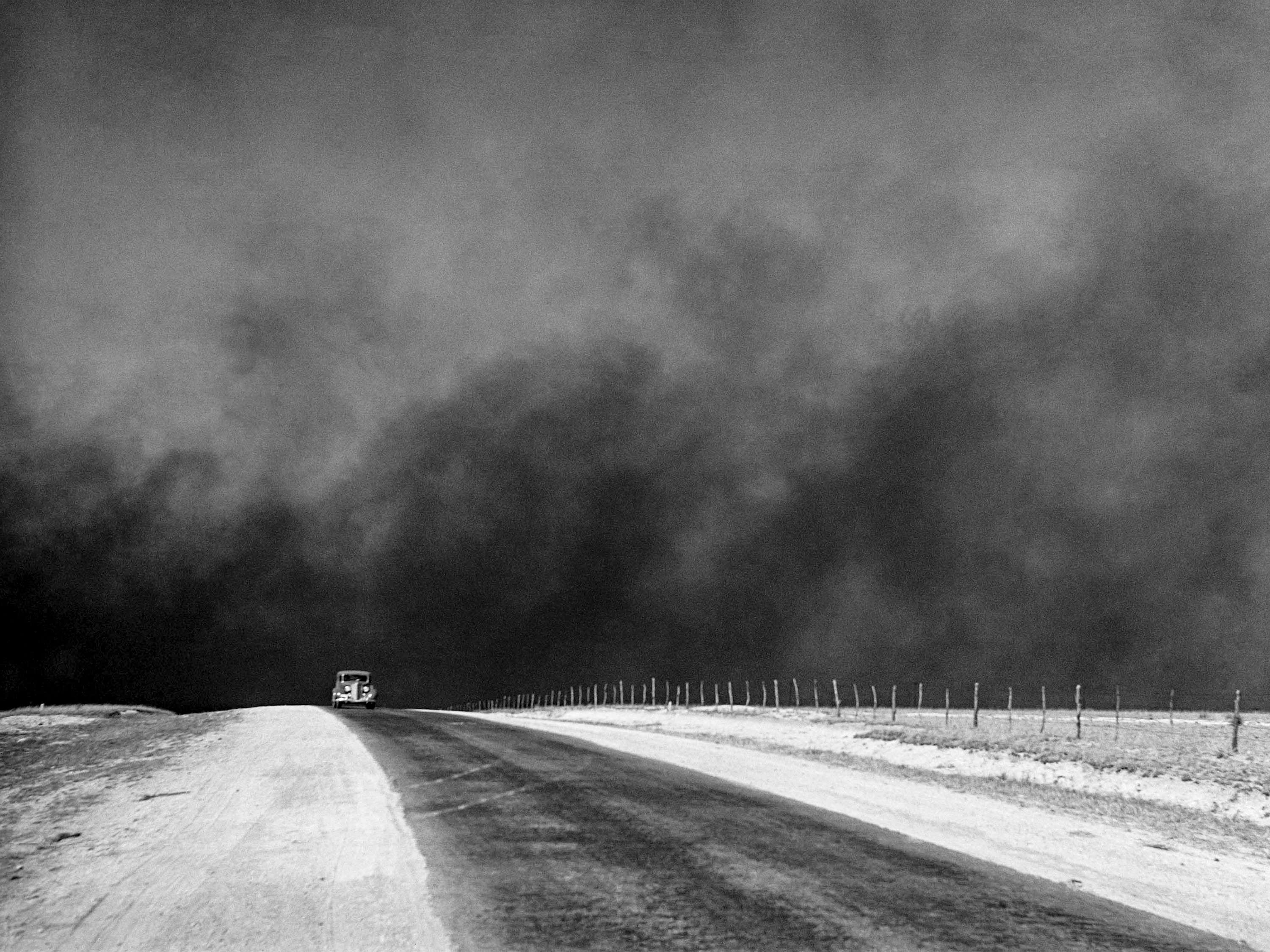 
        <div class='title'>
          Heavy Black Clouds Of Dust Rising Over The Texas Panhandle, 1936 4X3 Ratio 6000X4500 150Ppi 40X30 Rgb
        </div>
       
        <div class='description'>
          
        </div>
      