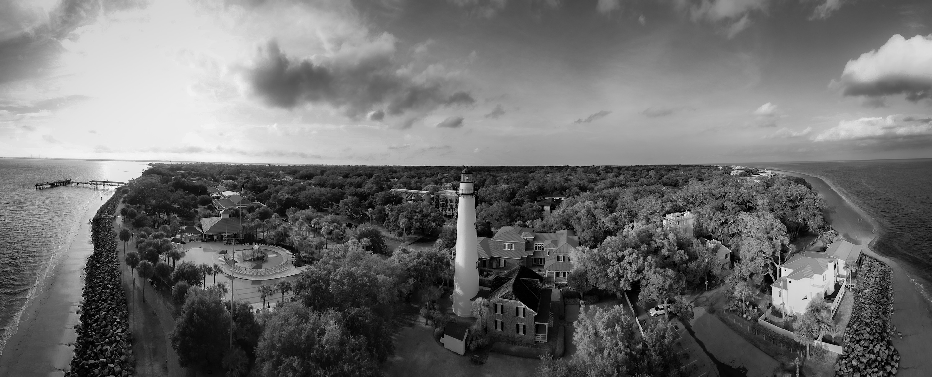 
        <div class='title'>
          Miron Holcombe Lighthouse Collection St
        </div>
       
        <div class='description'>
          
        </div>
      
