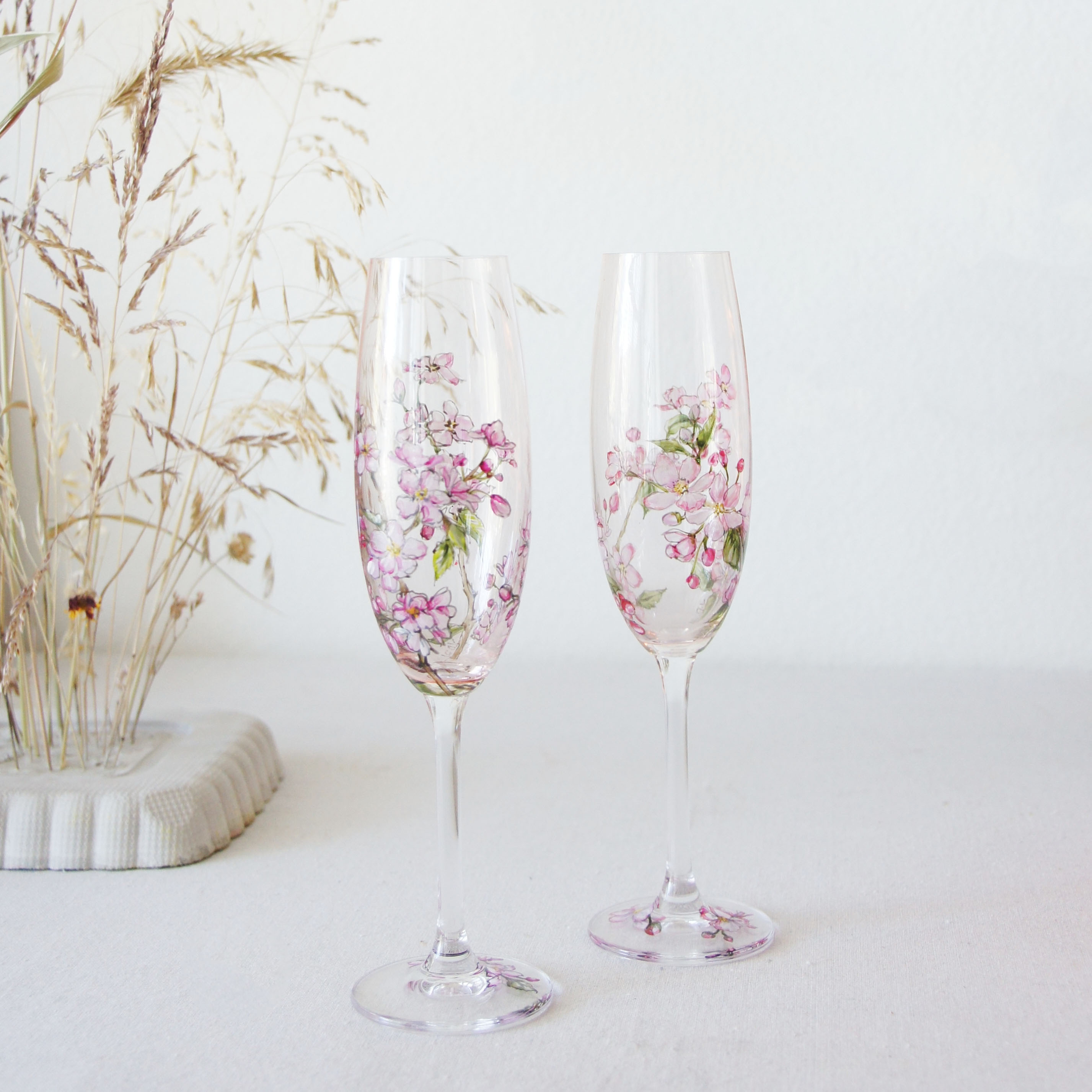 Decorated champagne best sale flutes